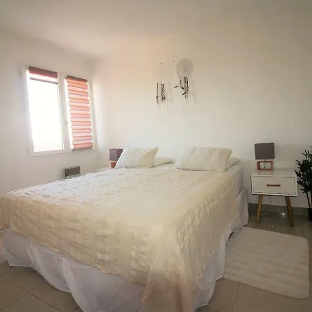 La Napoule I *